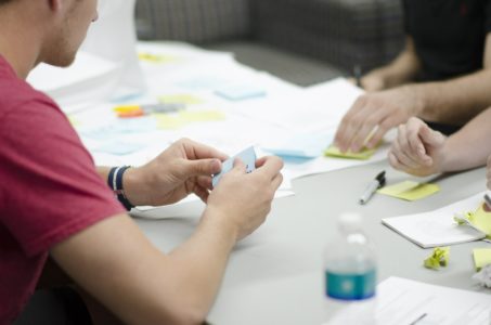 Apprendre par le jeu, collectivement, grâce aux ALP